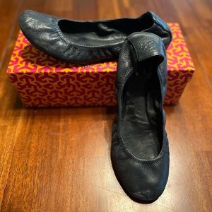 Tory Burch Navy Leather Flats